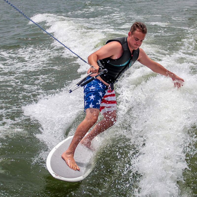 Wake surfing and Wakeboarding Wake surfing and Wakeboarding