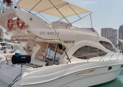 Majesty 44Ft Yacht -1