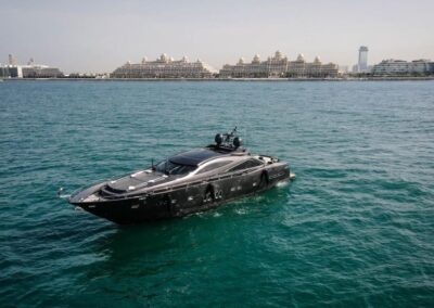 Predator Sunseeker 95ft Yacht - 6
