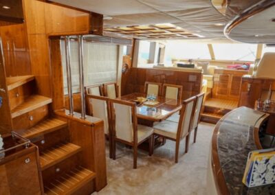 Majesty 88Ft Yacht - 5